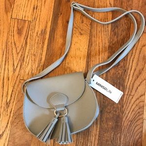 Cute small gray purse!